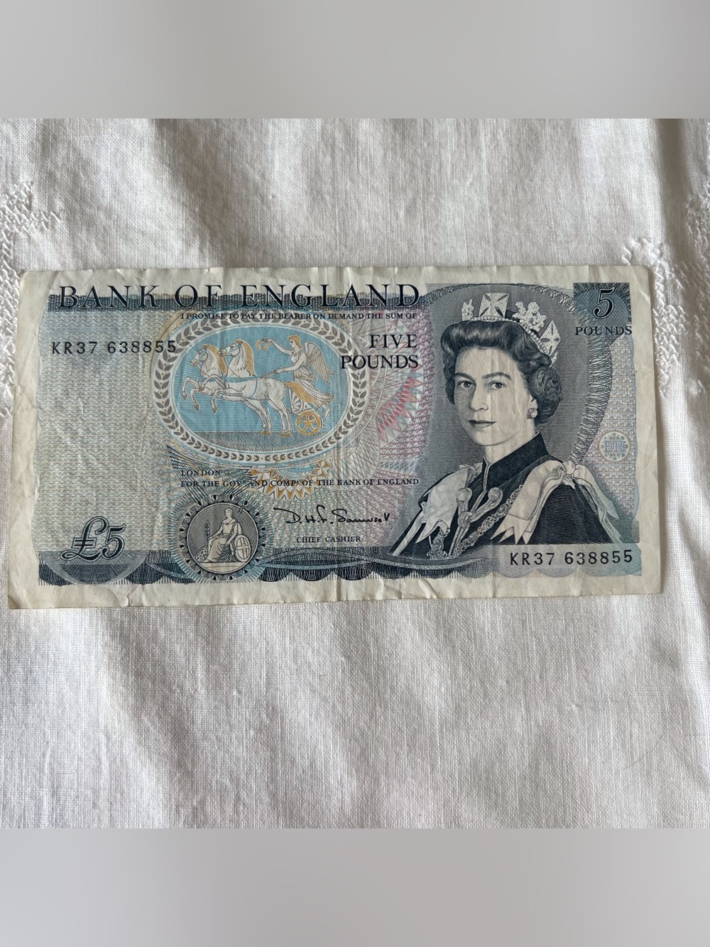 Vintage Bank of England 5 Pounds Banknote Series D Duke of Wellington Paper Note
